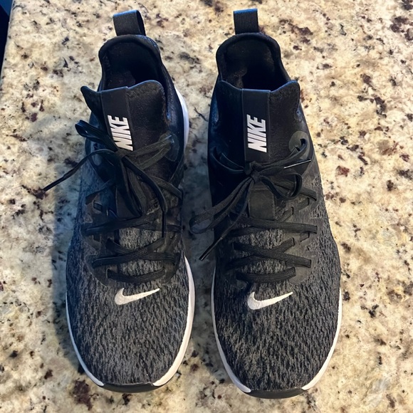 Nike Elite trainer shoes - Picture 1 of 4